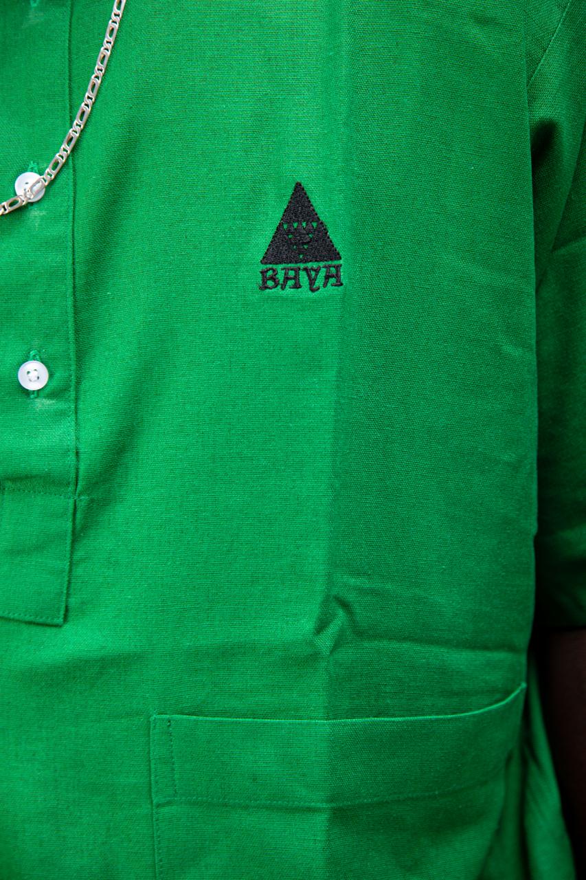 Détail de la broderie triangle BAYA